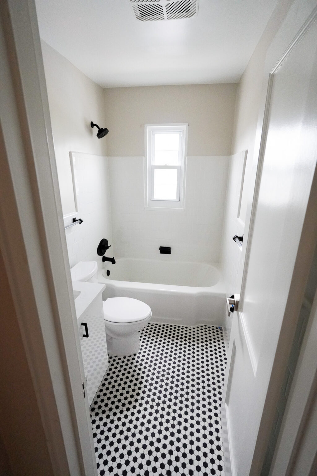 Renovated bathroom with new tub surround at Park View Apartments
